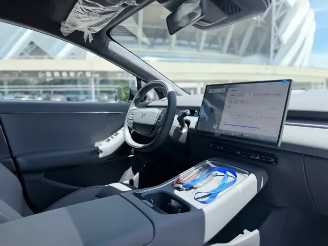 Xpeng P7+ — Фото автомобиля 13