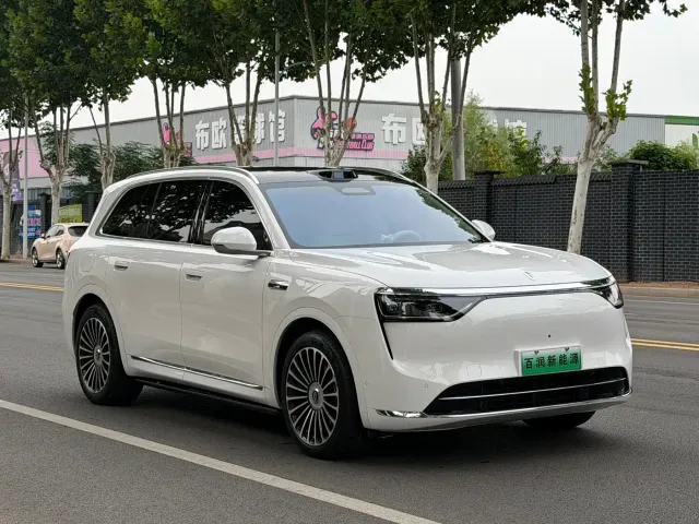 Aito M8 — Фото автомобиля 2