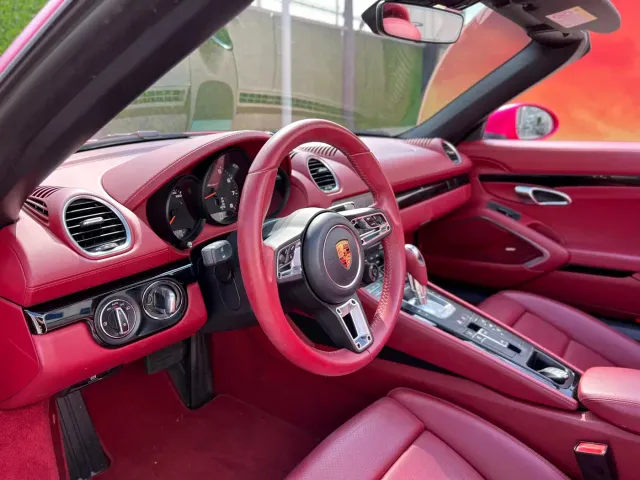 Porsche 718 — Фото автомобиля 9