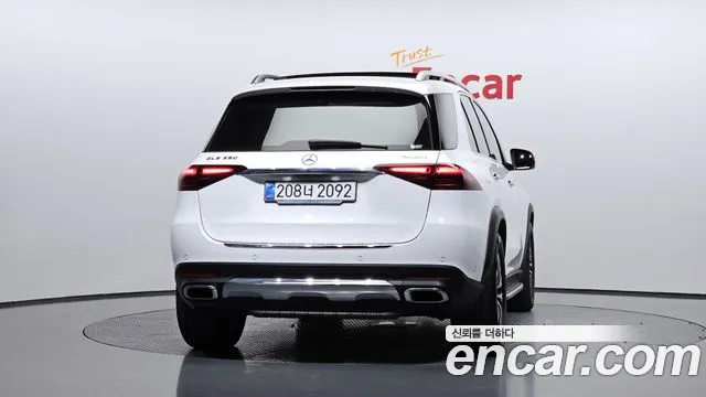 Mercedes-Benz GLE-Class — Фото автомобиля 4