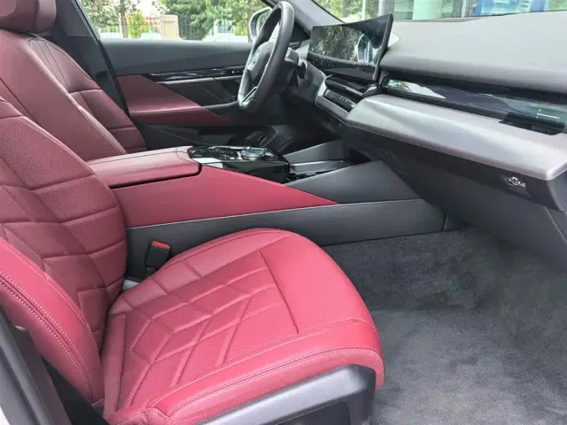 BMW i5 — Фото автомобиля 17