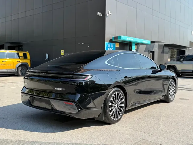 Geely Galaxy Xingyao 8 — Фото автомобиля 6
