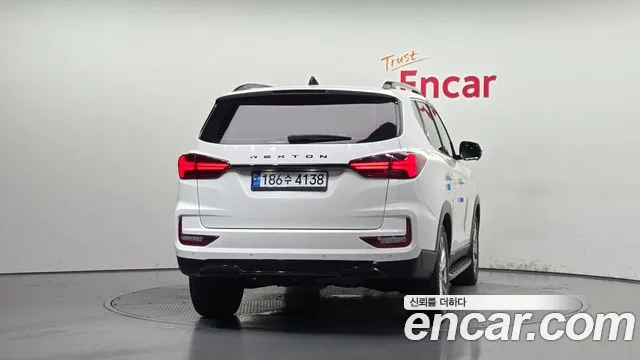 KG_Mobility_Ssangyong Rexton All Rexton Дизель 2.2 4WD — Фото автомобиля 4