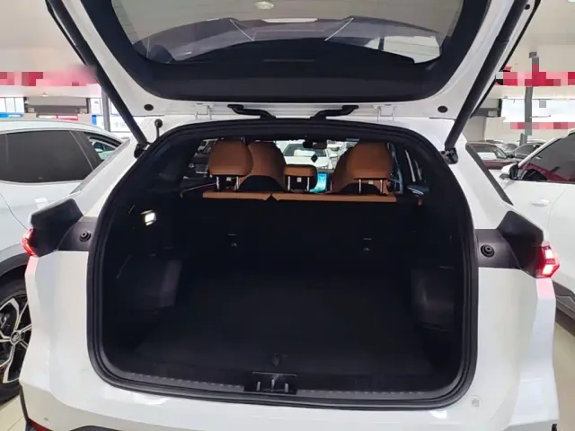 Geely Galaxy L7 — Фото автомобиля 18