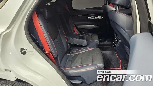 Genesis GV70 2.5T Бензин 2WD — Фото автомобиля 12