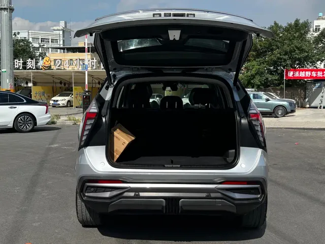 Geely Boyue L — Фото автомобиля 23