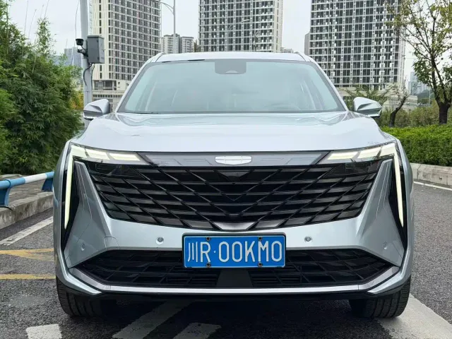 Geely Boyue L — Фото автомобиля 2