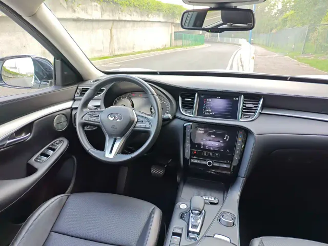 Infiniti QX50 — Фото автомобиля 12