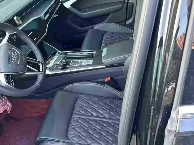 Audi A6L — Фото автомобиля 4