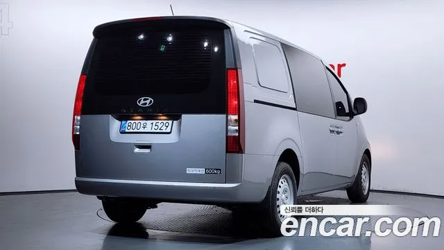 Hyundai Staria Staria Карго 5 мест — Фото автомобиля 2
