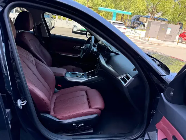 BMW 3 Series — Фото автомобиля 8