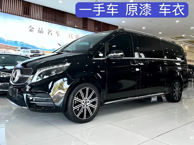 Фотография автомобиля — Mercedes-Benz V-Class