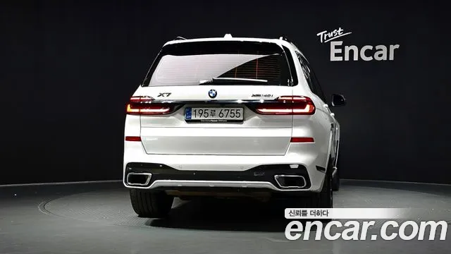 BMW X7 — Фото автомобиля 4
