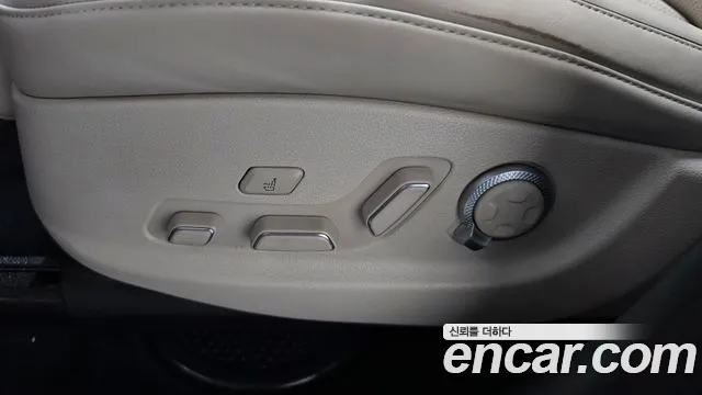 Genesis GV80 — Фото автомобиля 30