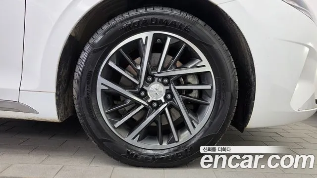 Hyundai Grandeur New — Фото автомобиля 6