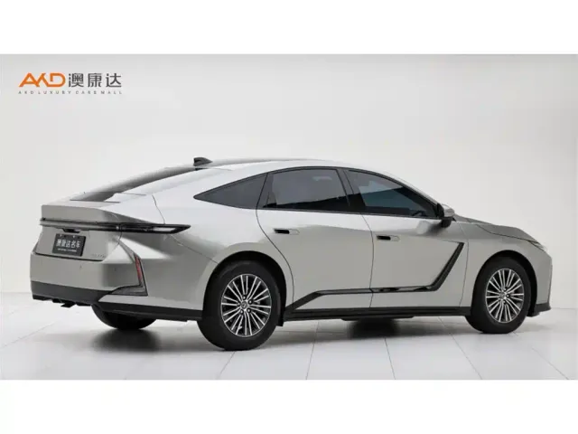 Lexus ES — Фото автомобиля 3