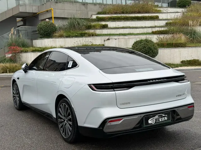 Geely Galaxy Xingyao 8 — Фото автомобиля 5