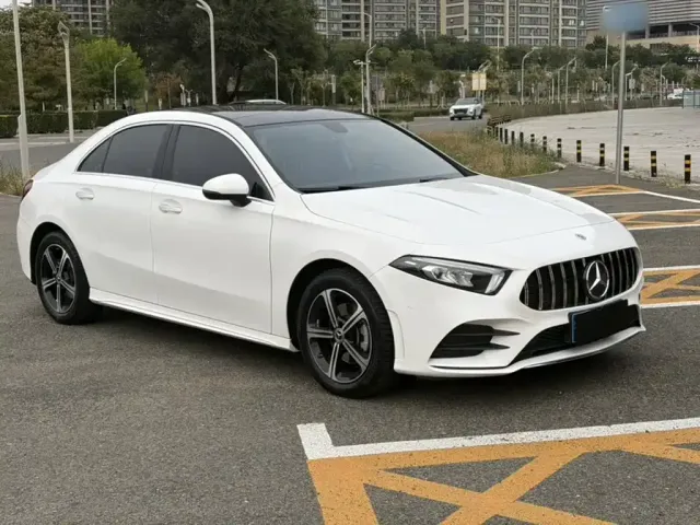 Mercedes-Benz A-Class — Фото автомобиля 3