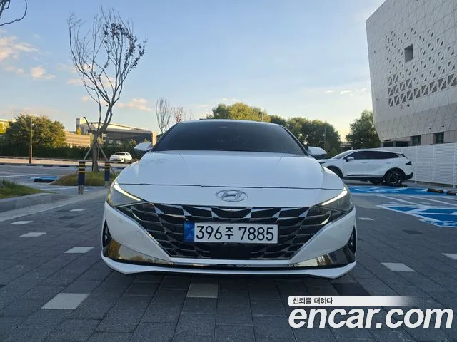 Hyundai Avante — Фото автомобиля 2