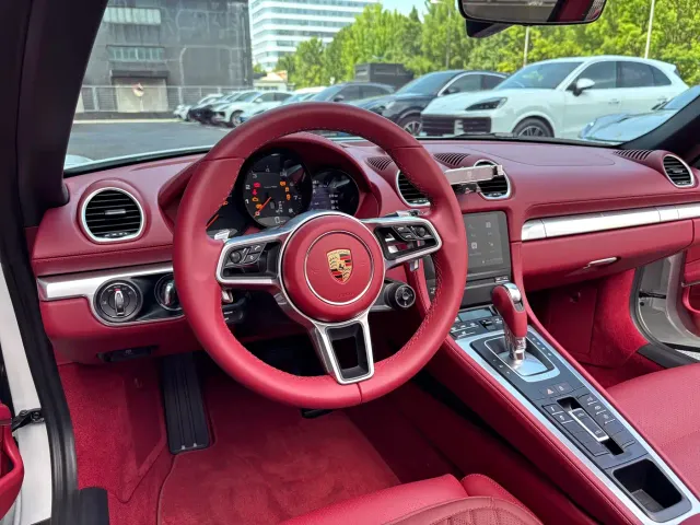 Porsche 718 — Фото автомобиля 17