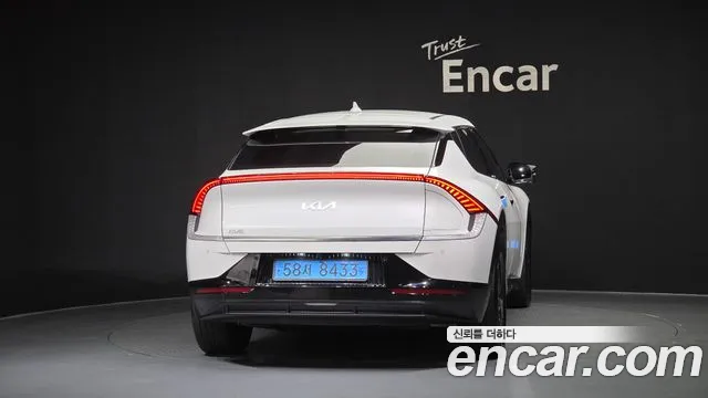 Kia EV6 — Фото автомобиля 4