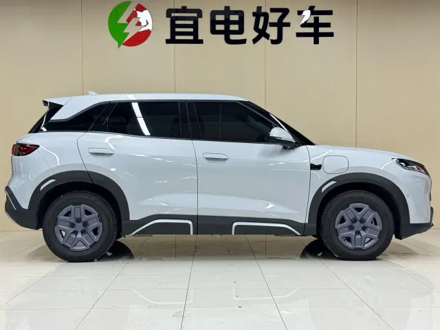 BYD Yuan UP — Фото автомобиля 4