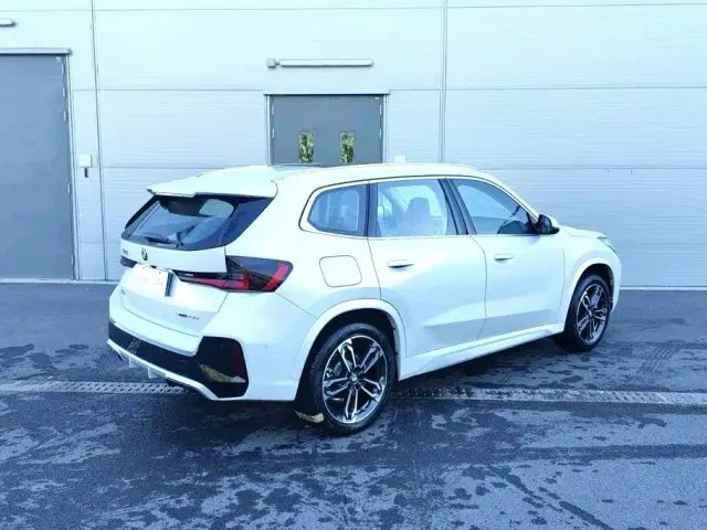 BMW X1 — Фото автомобиля 3
