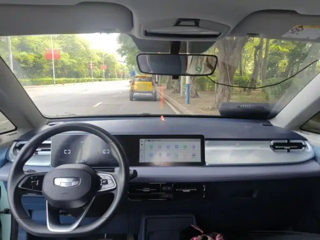 Geely Geometry Geely Geometry E Firefly 2022 401KM Delicate Tiger 4-seater — Фото автомобиля 19