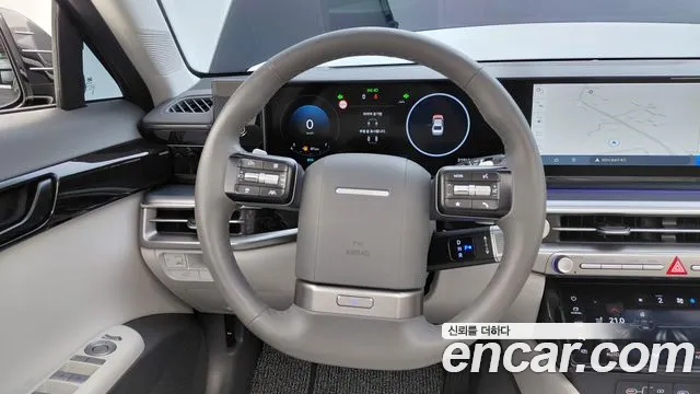 Hyundai Grandeur Grandeur (GN7) 2.5 Бензин 2WD — Фото автомобиля 14