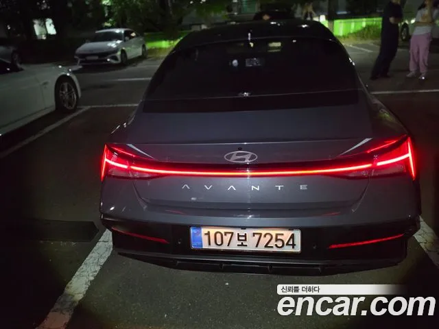 Hyundai Avante CN7 — Фото автомобиля 5