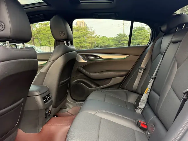Cadillac CT5 — Фото автомобиля 9
