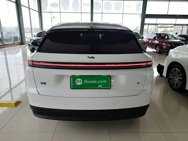 Li Auto i6 — Фото автомобиля 3