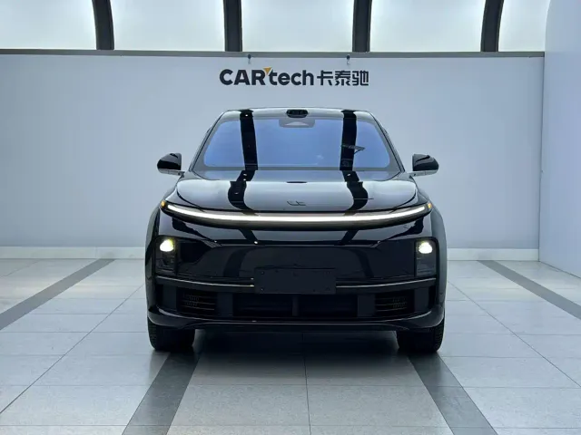 Li Auto L7 — Фото автомобиля 2
