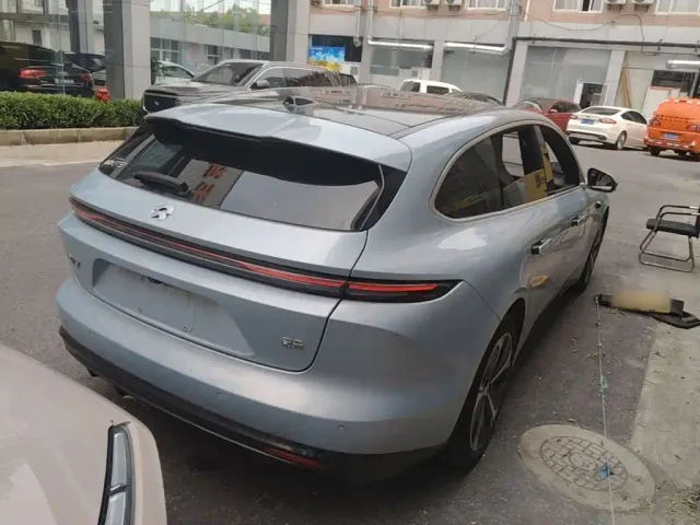 Nio ET5 Touring — Фото автомобиля 4