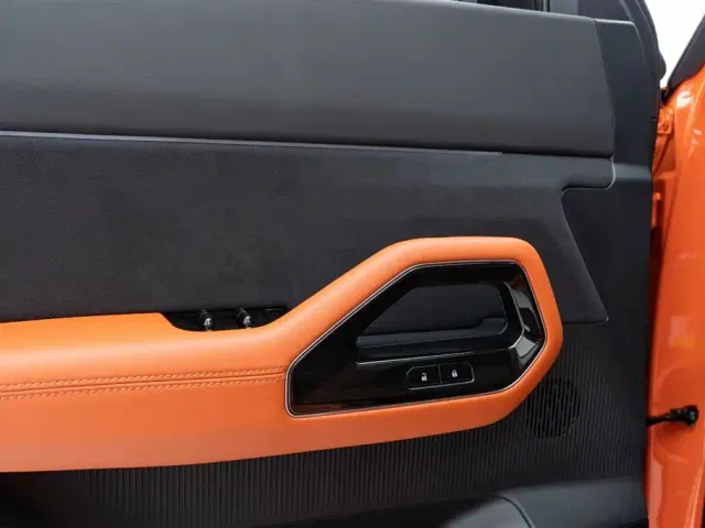 Ford Mustang NEV — Фото автомобиля 17
