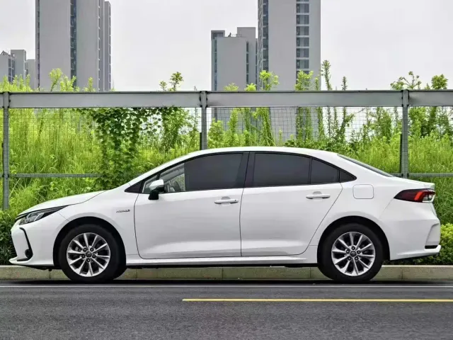 Toyota Corolla — Фото автомобиля 3