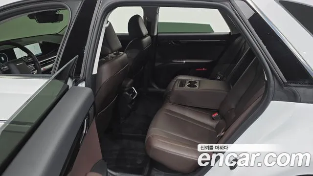 Hyundai Grandeur — Фото автомобиля 12