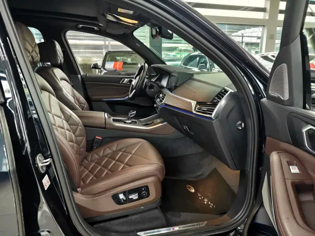BMW X5 — Фото автомобиля 7