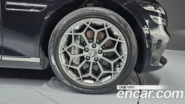 Genesis G80 RG3 — Фото автомобиля 6