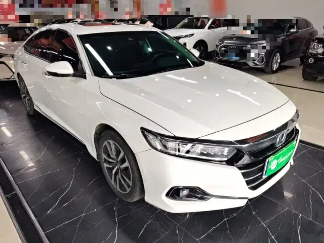 Honda Accord — Фото автомобиля 3