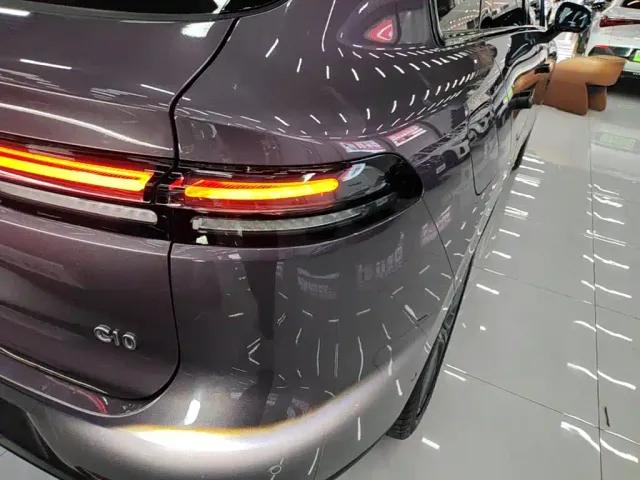 Leapmotor C10 — Фото автомобиля 7