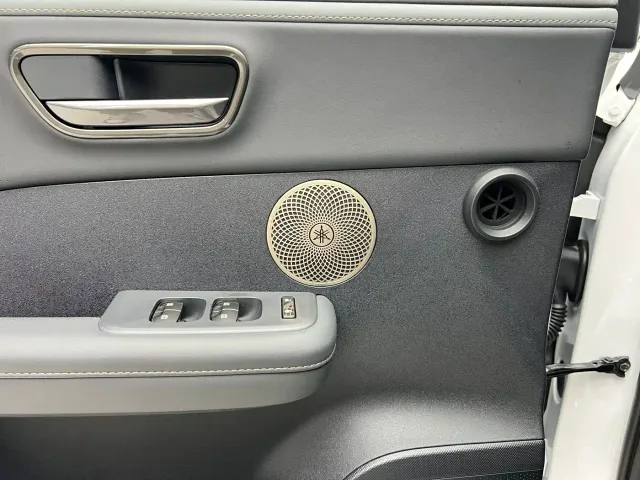 Toyota BoZhi 3X — Фото автомобиля 8
