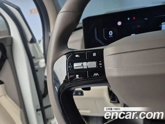 Kia Carnival Generation 4 — Фото автомобиля 15
