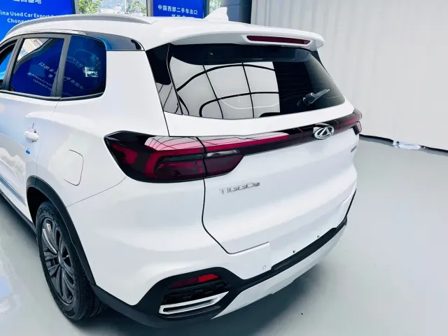 Chery Tiggo 8 — Фото автомобиля 10