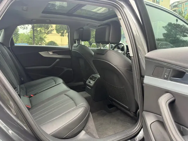 Audi Audi A4L 2022 40 TFSI Luxury Dynamic — Фото автомобиля 9