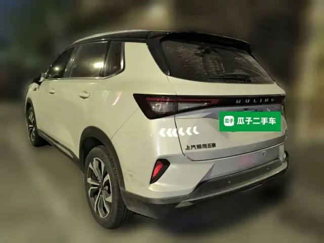 Wuling Asta — Фото автомобиля 6