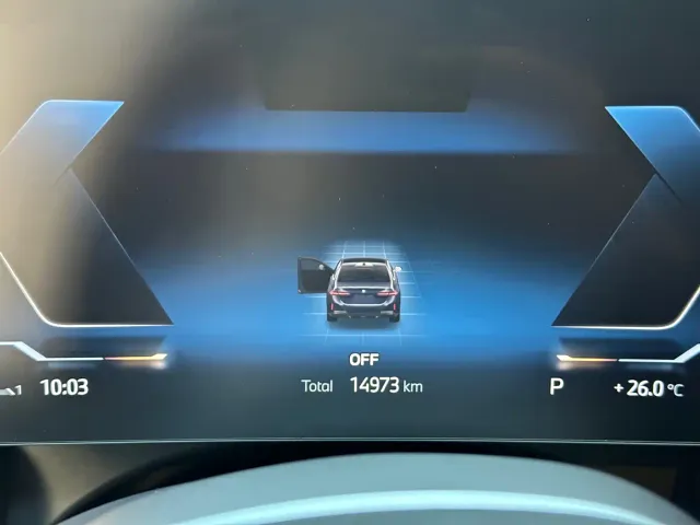 BMW 5 Series — Фото автомобиля 17