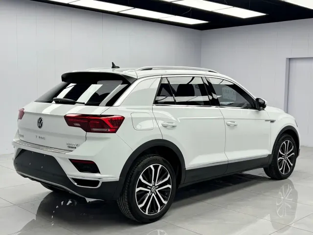 Volkswagen T-Roc — Фото автомобиля 4
