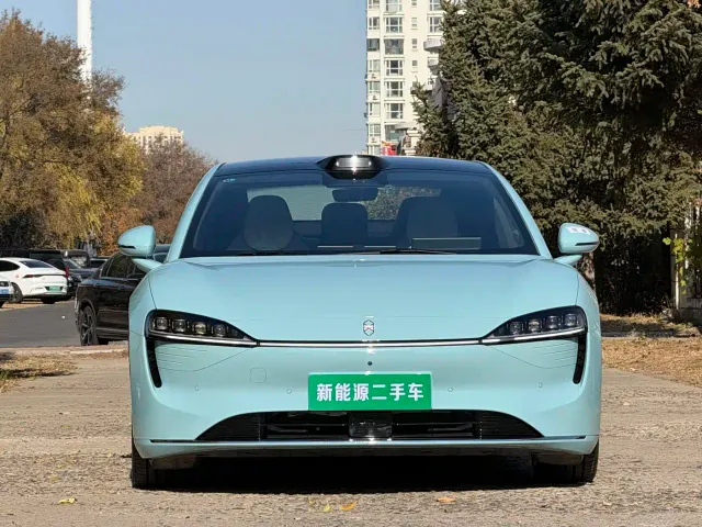 Luxeed S7 — Фото автомобиля 2