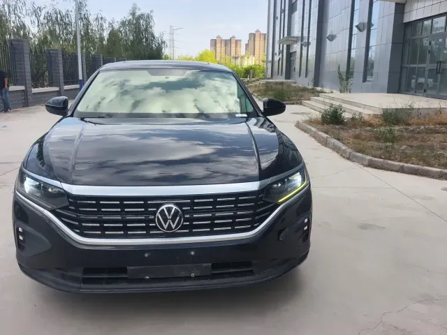 Volkswagen Passat — Фото автомобиля 2